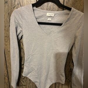 Aritzia CONTOUR Gray V-Neck Bodysuit S Sold out online!